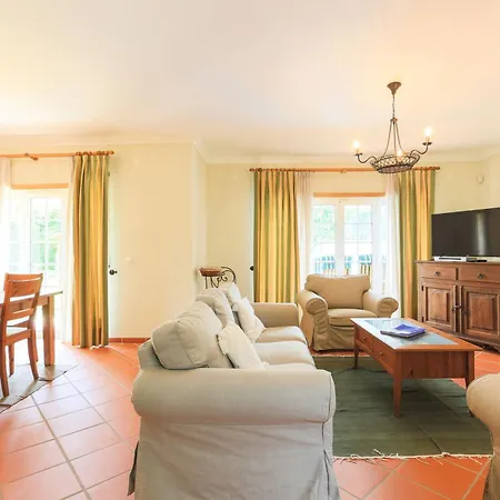 Villa Jardim Amoreira (Leiria)